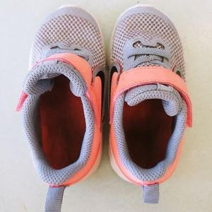 Nike sneakers/Toddler Size